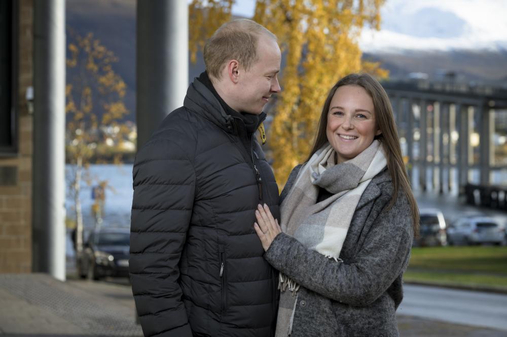 Fredrik og Eline forteller at det blir mye jusprat, også hjemme. Foto: Lars Åke Andersen